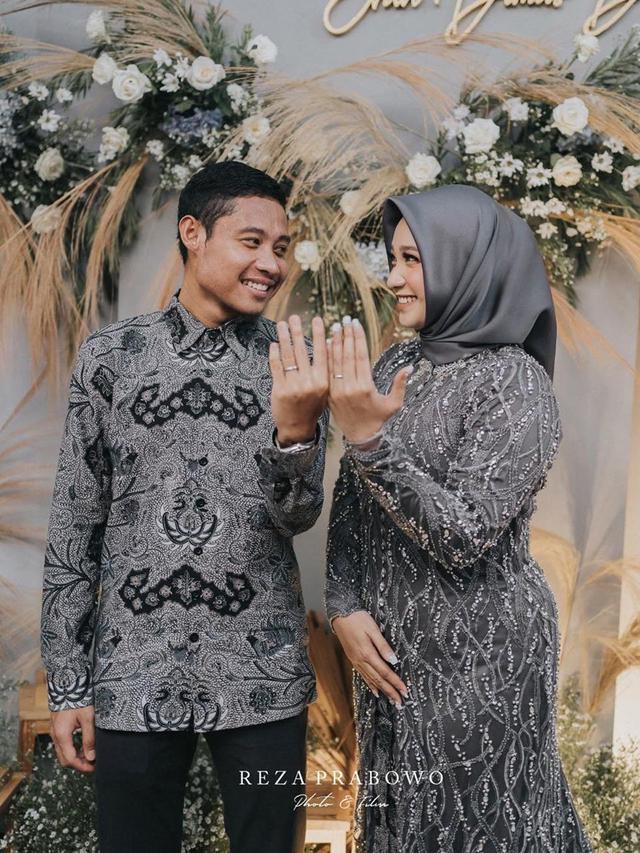 Potret Evan Dimas dengan Gaya Formal, Stylish Abis