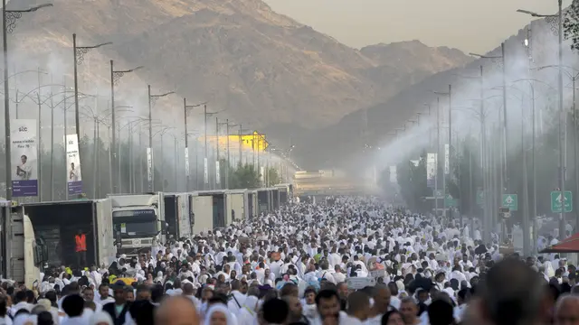 Jemaah Haji Wukuf di Arafah