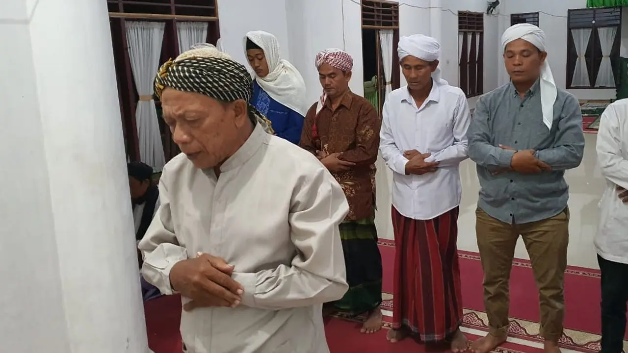 Jemaah Tarekat Naqsabandiyah Al Kholidiyah Jalaliyah