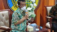 Gubernur Sulteng, Rusdy Mastura saat memberi arahan penanganan Covid-19 di Sulawesi Tengah. (Foto: Humas Pemprov Sulteng).