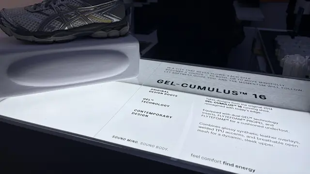 Serasa Menginjak Awan, Sneakers Ini Hadirkan Pengalaman Rileks untuk Remaja Jompo Jakarta