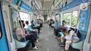 Penumpang menaiki MRT di stasiun di Jakarta, Kamis (20/10/2022). Sebelumnya, dampak penaikan harga BBM sempat dinilai ikut mendorong peningkatan volume penumpang MRT. (Liputan6.com/Angga Yuniar)