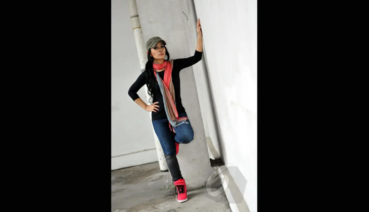 Citra Prima berbagi cerita seputar peran dirinya dalam film 'Tuyul' di Liputan6.com, SCTV Tower, Jakarta, Selasa (3/3/2015). (Liputan6.com/Panji Diksana)