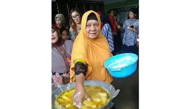 Tingkah Kocak Emak-Emak yang Bikin Gak Habis Pikir