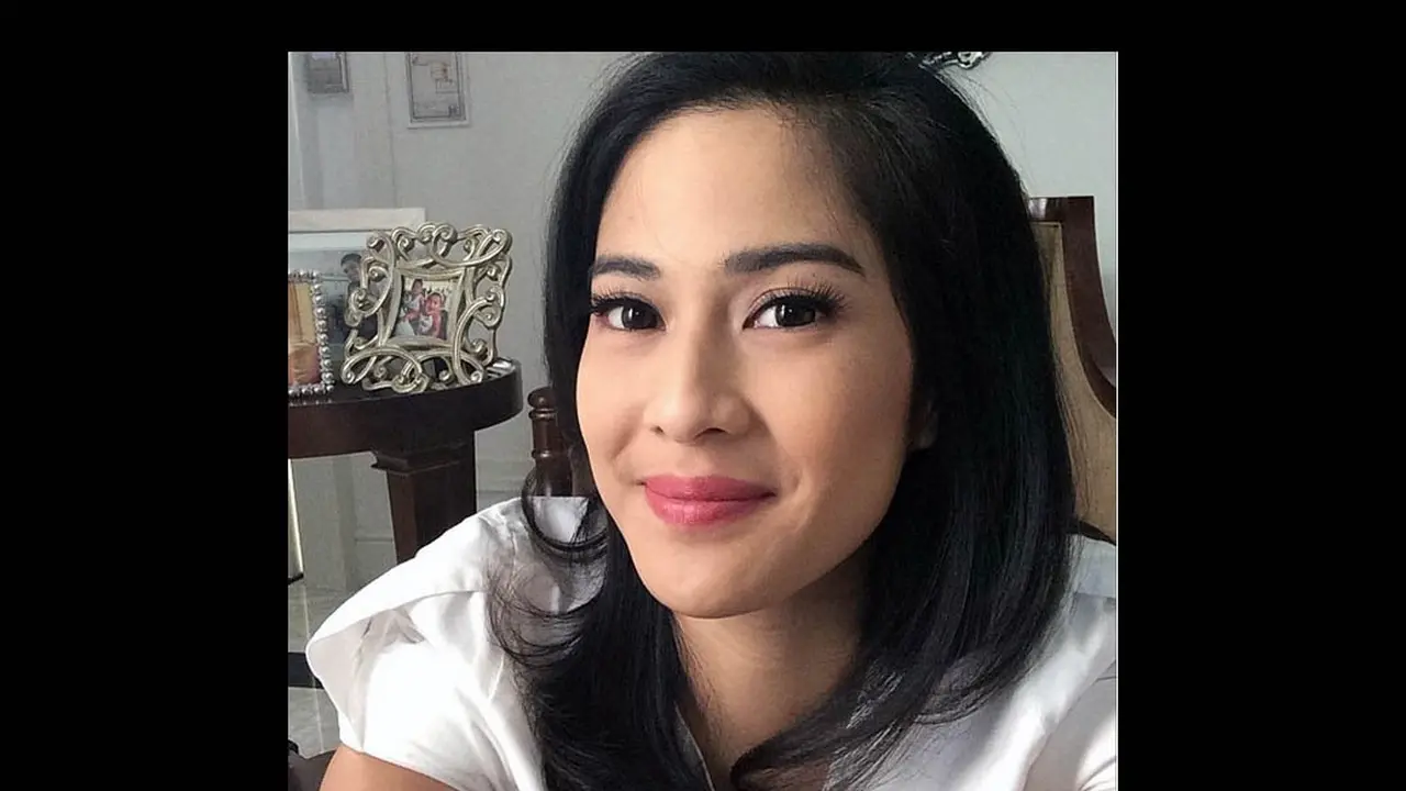 Foto Selfie Dian Sastro, Mana yang Kamu Suka?