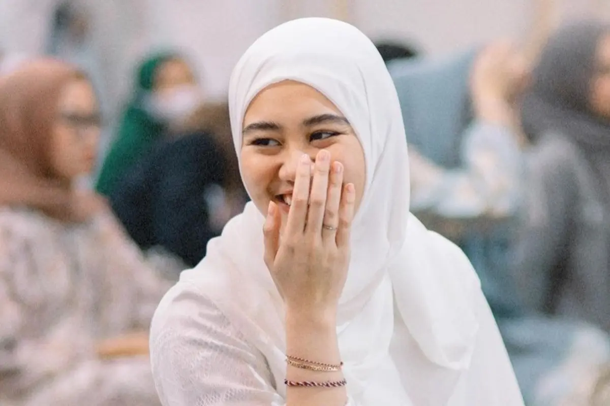 Aaliyah Massaid tampil berhijab di acara Aurel ahermansyah, komentar Thariq Halilintar pun mencuri perhatian publik