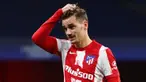 Antoine Griezmann diboyong ke Barcelona dari Atletico Madrid dengan harga 120 juta euro pada bursa transfer musim 2019. Sayangnya, ia gagal menunjukkan permainan terbaiknya sehingga dikembalikan lagi ke Atletico Madrid dengan status pinjaman pada bursa transfer musim panas lalu. (AFP/Gabriel Bouys)