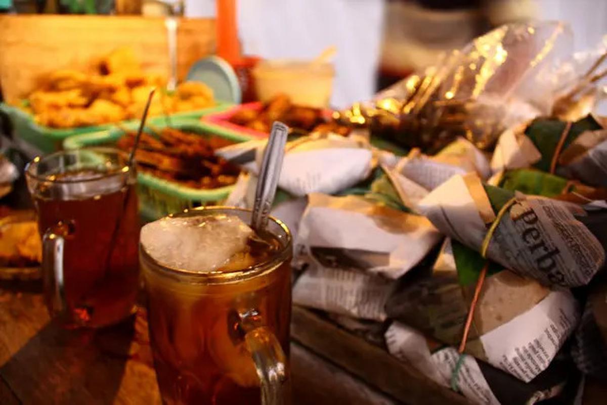 14 Makanan Khas Jogja Selain Gudeg yang Wajib Dicoba, Dijamin Bikin Ketagihan