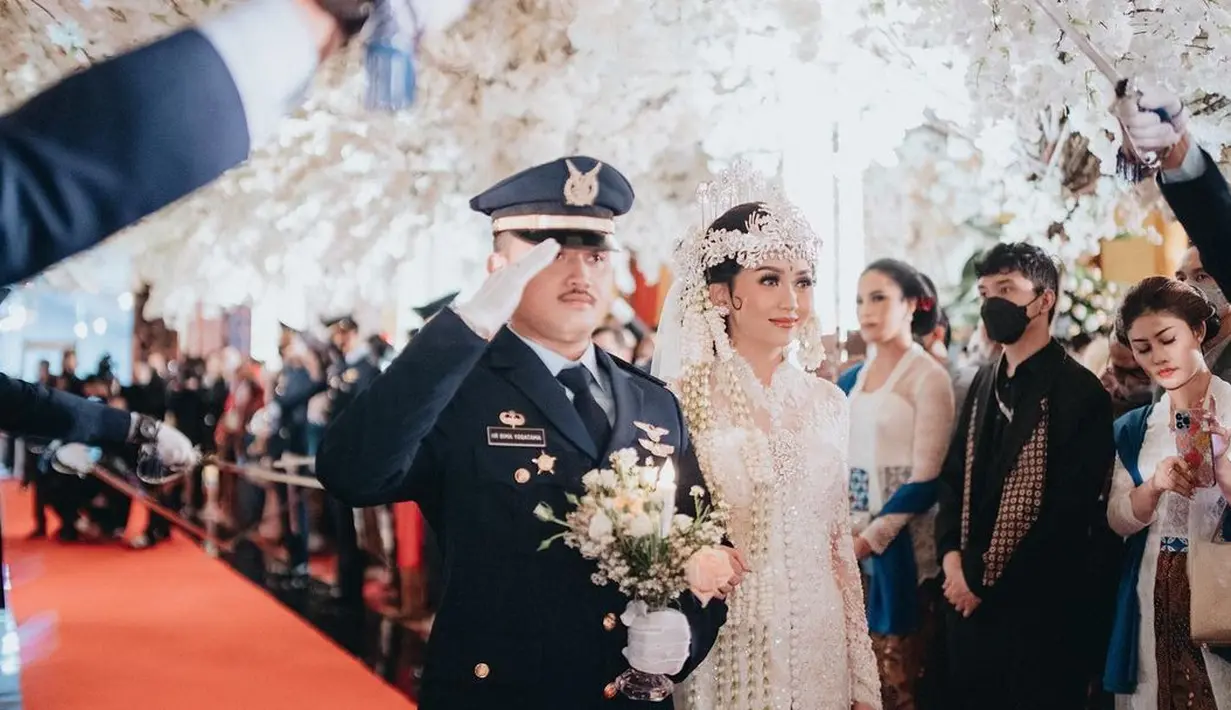 Tiga bulan berselang, Dini Nurfitri Widjaya resmi menikah dengan Handika Relangga Bima Yogatama pada 4 September 2022. (FOTO: instagram.com/diniwdjaya)