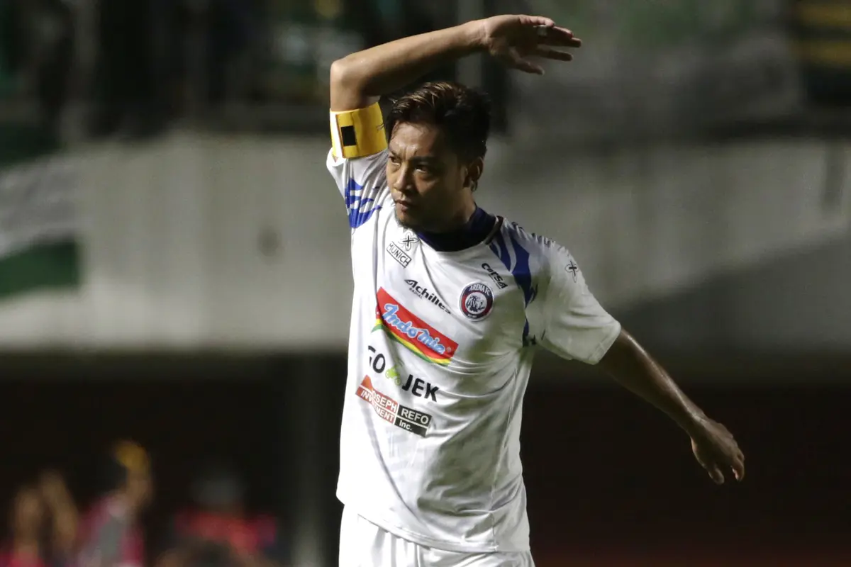 Bek Arema FC, Hamka Hamzah