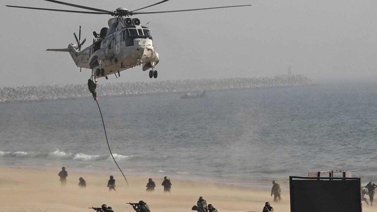 Kapal Perang TNI AL KRI Bung Tomo Ikuti Aman Exercise di Pakistan