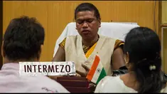 Wali Kota Raighard India sempat menggegerkan dunia.Bukan karena skandal atau sensasi melainkan Sejak Januari 2015, nama Madhu Kinnar menjadi sosok yang menonjol karena menjadi salah satu kandidat dari rakyat biasa, namun berhasil memenangkan pemiliha...