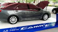 Camry Hybrid Laris, Tapi Kurang Hemat BBM