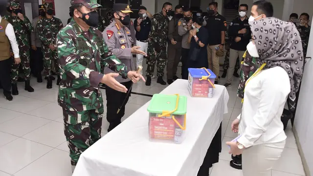 Mengharukan, Nakes ini Minta Restu untuk Daftar Bintara dan Keinginannya Langsung Direstui oleh Panglima TNI