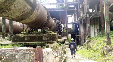 Menelusuri pabrik Indarung I di kawasan PT Semen Padang. Pabrik ini berdiri pada Maret 1910 dengan nama NV Nederlandsch Indische Portland Cement Maatschappij (NV NIPCM).