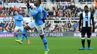 Winger Manchester City, Raheem Sterling, merayakan gol ke gawang Newcastle United (LINDSEY PARNABY / AFP)