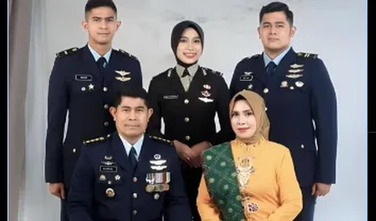 Ayah dan 3 Anak Jadi Anggota TNI-Polri<br>
