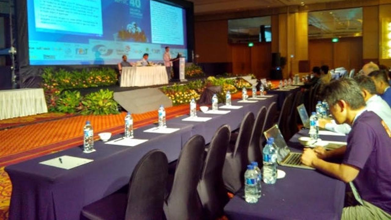 Situasi hari terakhir APNIC 40 di Jakarta, peserta tetap fokus