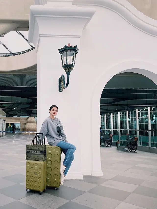 Inspirasi Outfit Simple Michelle Ziudith