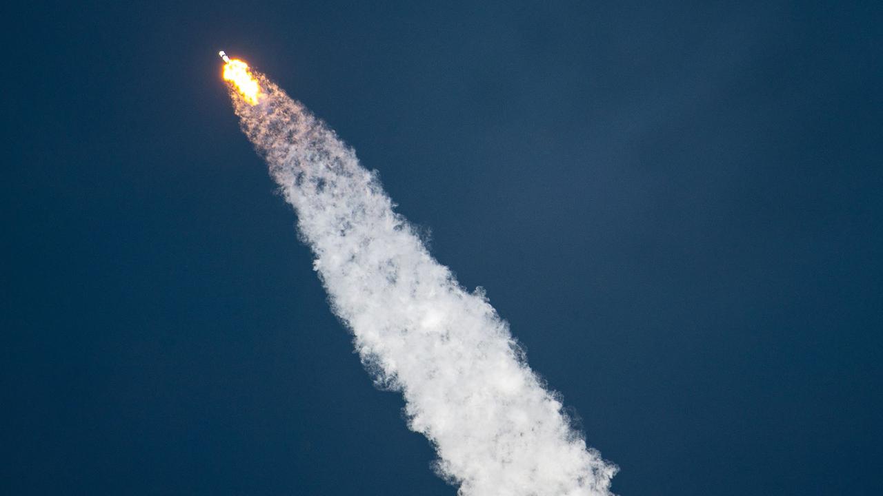 FOTO:  Misi Penyelamatan SpaceX  Falcon 9 untuk Menjemput Astronot NASA yang Terjebak