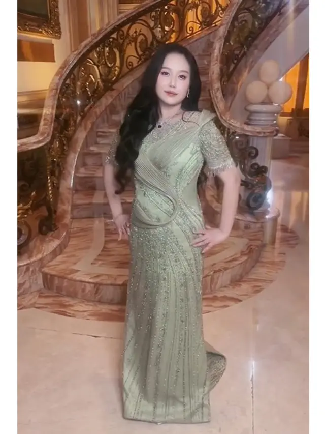 6 Potret Sisca Kohl di Sangjit Jessica Jane, Memukau dengan Soft Douyin Makeup