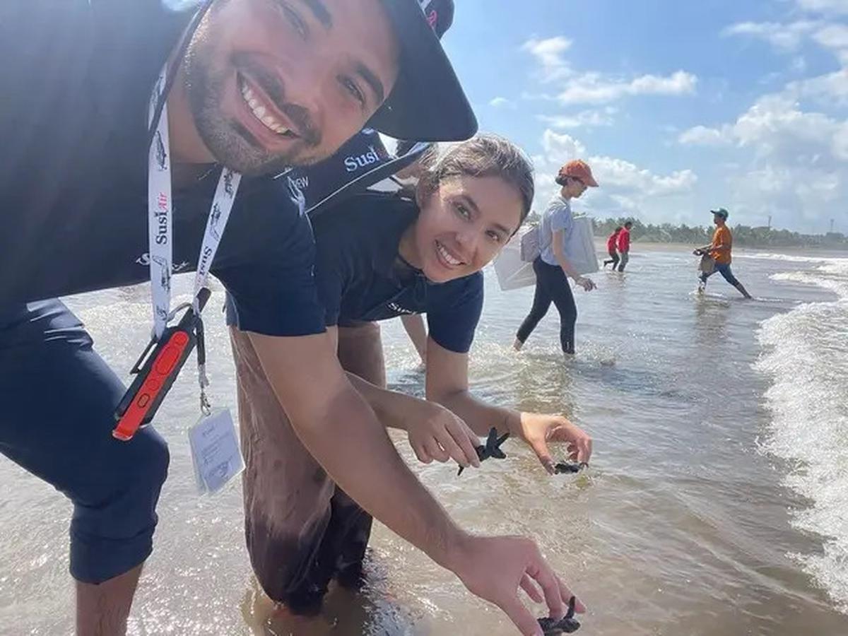 6 Potret Nadine Kaiser Anak Susi Pudjiastuti dan Suami ketika Masih Pacaran
