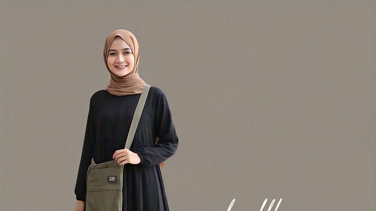 Gamis Hitam Cocok dengan Warna Jilbab Apa? Simak Berikut 11 Rekomendasi Warnanya agar Tampil Stylish