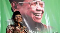 Mahfud MD saat menghadiri sarasehan bertema "Menggali Konsep dan Kebijakan Kemaritiman Presiden Abdurrahman Wahid", Jakarta, Rabu (7/1/2015). (Liputan6.com/Faizal Fanani)