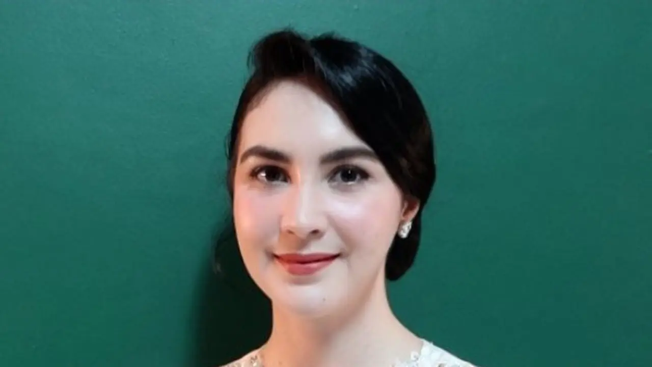 Arumi Bachsin (https://www.instagram.com/p/Ccmd1tSp8If/)