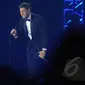 Suara merdu Michael Buble mampu menggairahkan suasana di Indonesia Convention Exhibition (ICE), Tangerang, Kamis (29/1/2015). (Liputan6.com/Herman Zakharia)