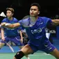 Ganda Campuran Indonesia, Tontowi Ahmad/Liliyana Natsir mengembalikan kok ke Hafiz Faizal/Shela Devi Aulia di Babak Kedua Indonesia Open 2017 di Jakarta, Jumat (16/6). Tontowi Ahmad/Liliyana Natsir menang 21-17, 22-20. (Liputan6.com/Helmi Fithriansyah)