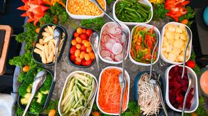 8 Cara Menyimpan Sayur yang Sudah Dipotong untuk Stok Masak agar Tetap Segar dan Praktis