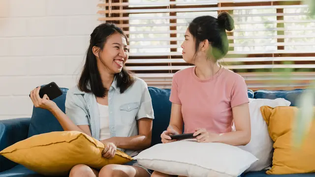 Zodiak yang Lebih Nyaman Curhat ke Teman Dekat - 4