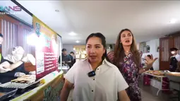 Nagita Slavina bertandang ke kantor Luna Maya dan Marianne Rumantir lalu berlanjut kuliner bareng. (Foto: YouTube.com/Rans Entertainment)