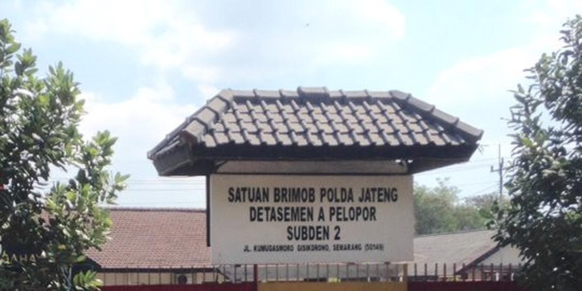 Tentara keroyok Brimob dan bakar motor