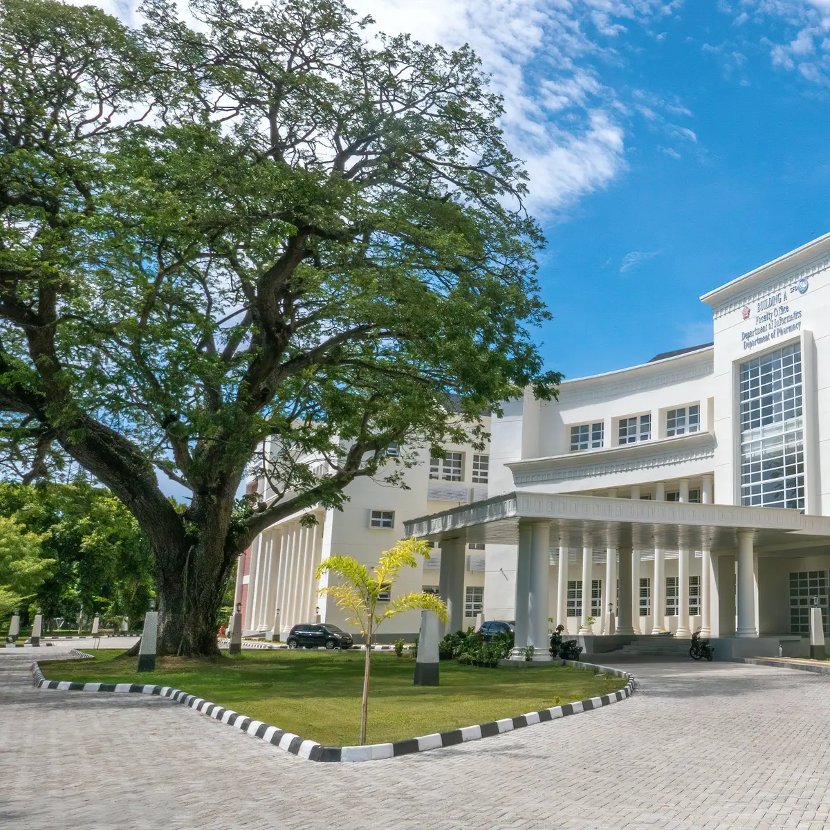 Tafsir Mimpi Melihat Gedung Tinggi, Simbol Harapan hingga