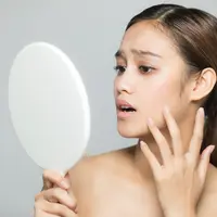 Pakai Make Up Tapi Seringnya Terlihat Cakey, Harus Gimana Dong?