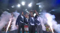 Tim Liqud berhasil juarai The International 7. (Doc: Kotaku)