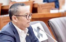VIDEO: Keras! Deddy PDIP Sindir Paslon Jateng Lemah Bikin Gaduh Hingga Presiden 'Turun Gunung' Cawe-Cawe