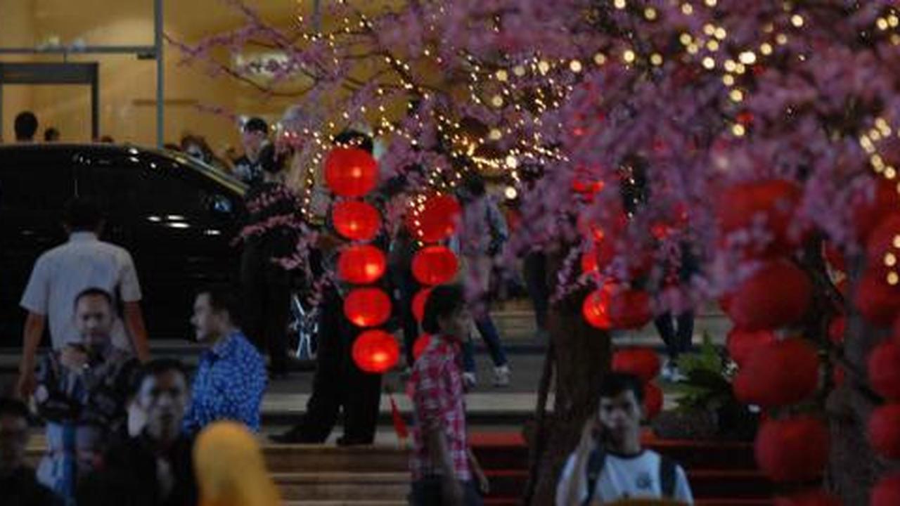 Ornamen khas Imlek menghiasi Mal Grand Indonesia