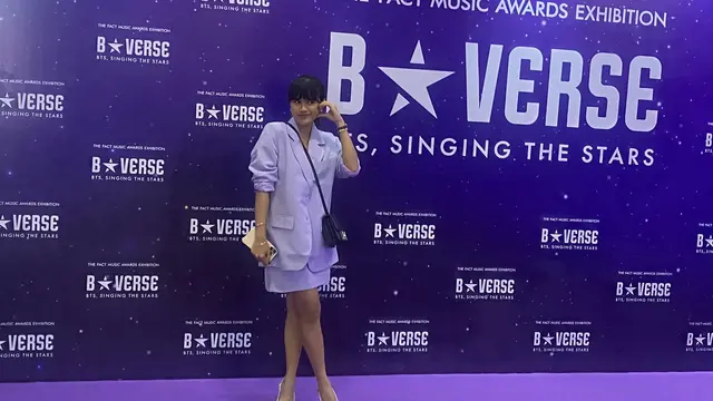 Audi Marissa di Purple Carpet Pameran BTS BSTARVERSE. [Anisha/Fimela]