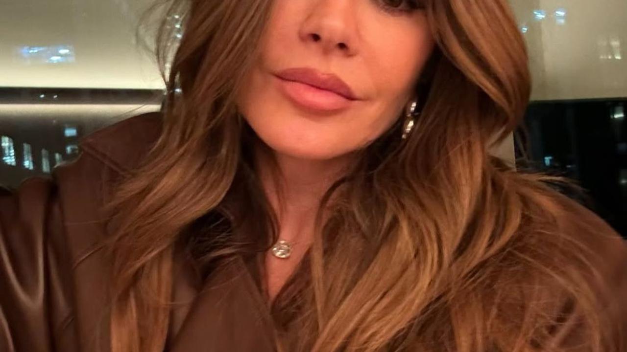 7 Potret Selfie Cantik ala Sofia Vergara yang Dirumorkan Berpacaran dengan Lewis Hamilton