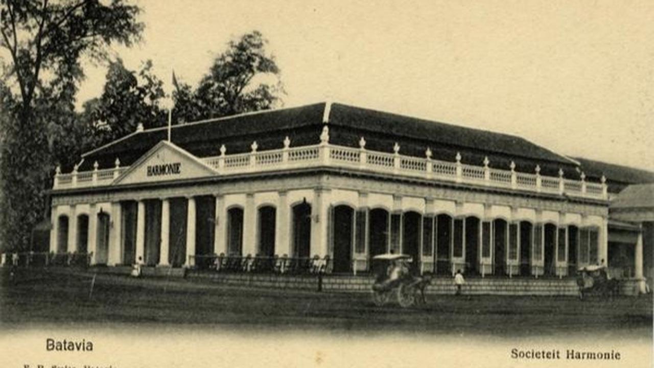 Gedung Societeit de Harmonie