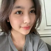 Aquene Aziz Djorghi tampaknya sudah mantap mengikuti jejak orang tuanya di dunia hiburan. [Instagram.com/aqueneazizdjorghi]