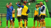 Tugas Baru Raphael Maitimo di Arema Cronus