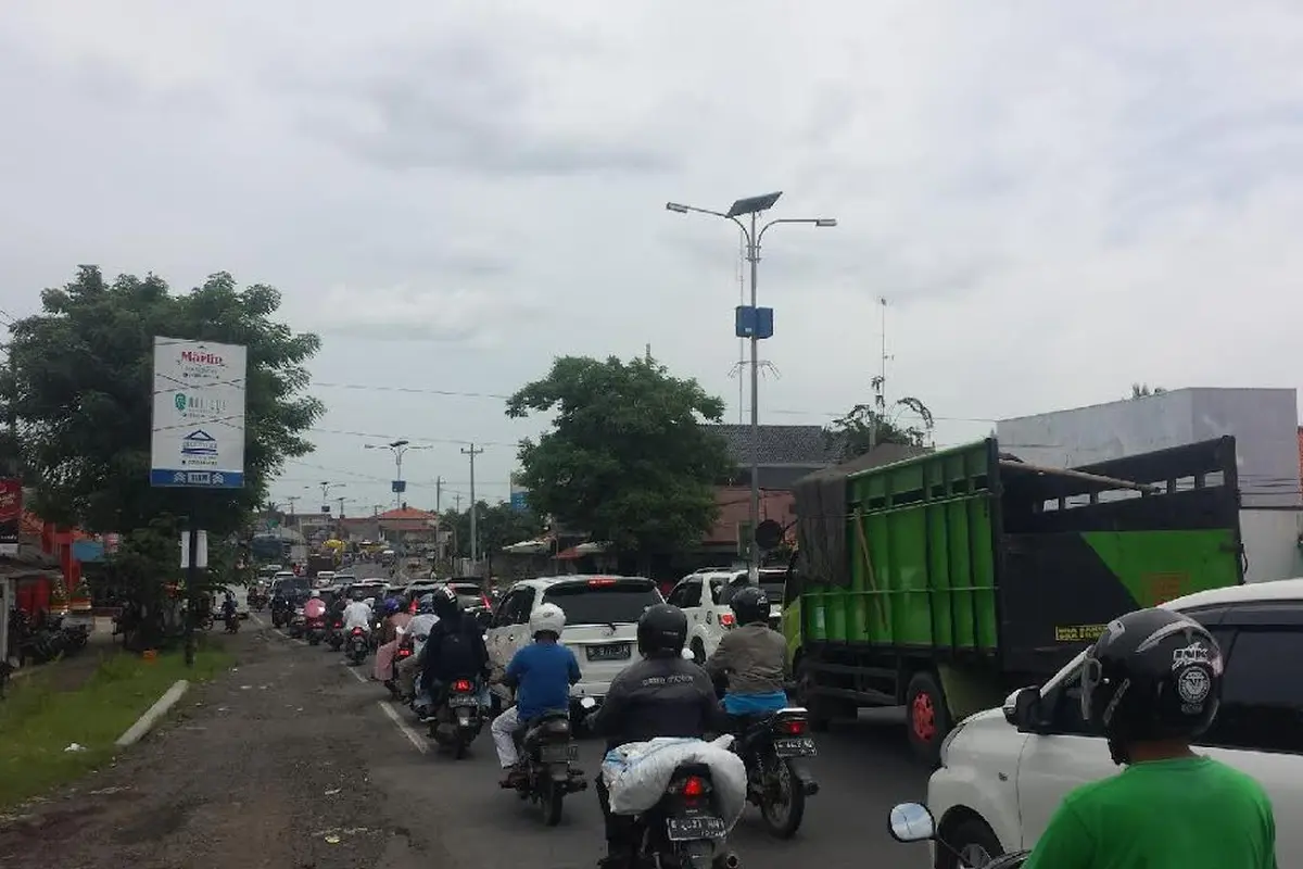 Lalu Lintas Jelang Natal di Pemalang