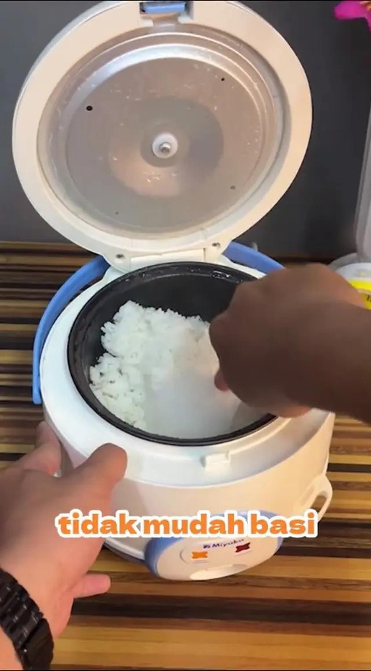 Cara Agar Nasi Tidak Mudah Kering, Simpel dan Mudah Dipraktikkan