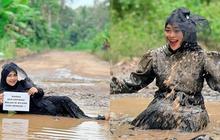 Selebgram Ini Pose di Jalanan Rusak Lampung Selatan, Aksinya Disorot Media Asing