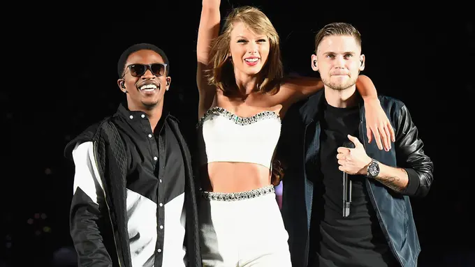 [Bintang] Taylor Swift dan MKTO