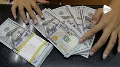 Nilai tukar Rupiah terhadap Dolar AS kembali melemah hari ini. Padahal, rupiah sempat menjadi raja diantara mata uang negara-negara Asia karena menguat paling signifikan.